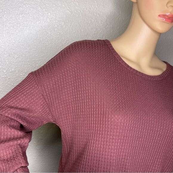 Caution To The Wind Long Sleeve Waffle Design Lightweight Sweater Medium - Picture 3 of 10